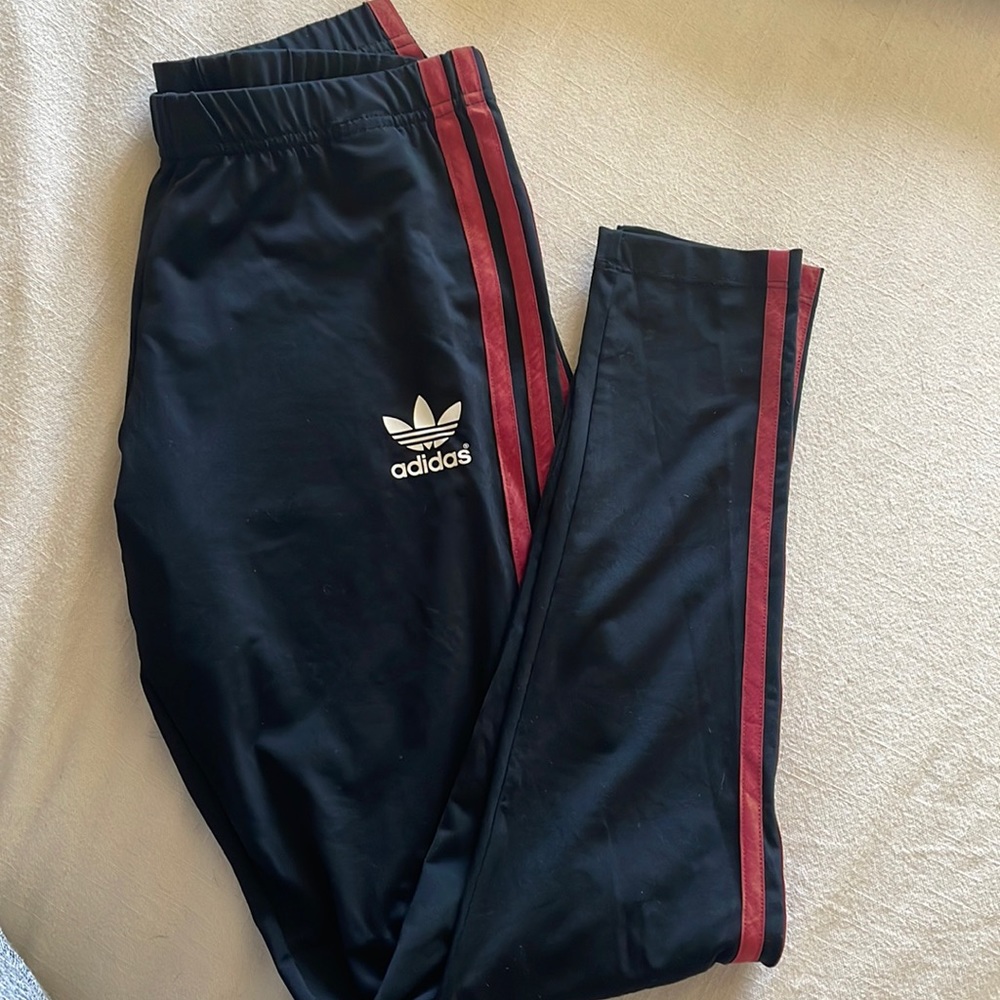 Adidas leggings